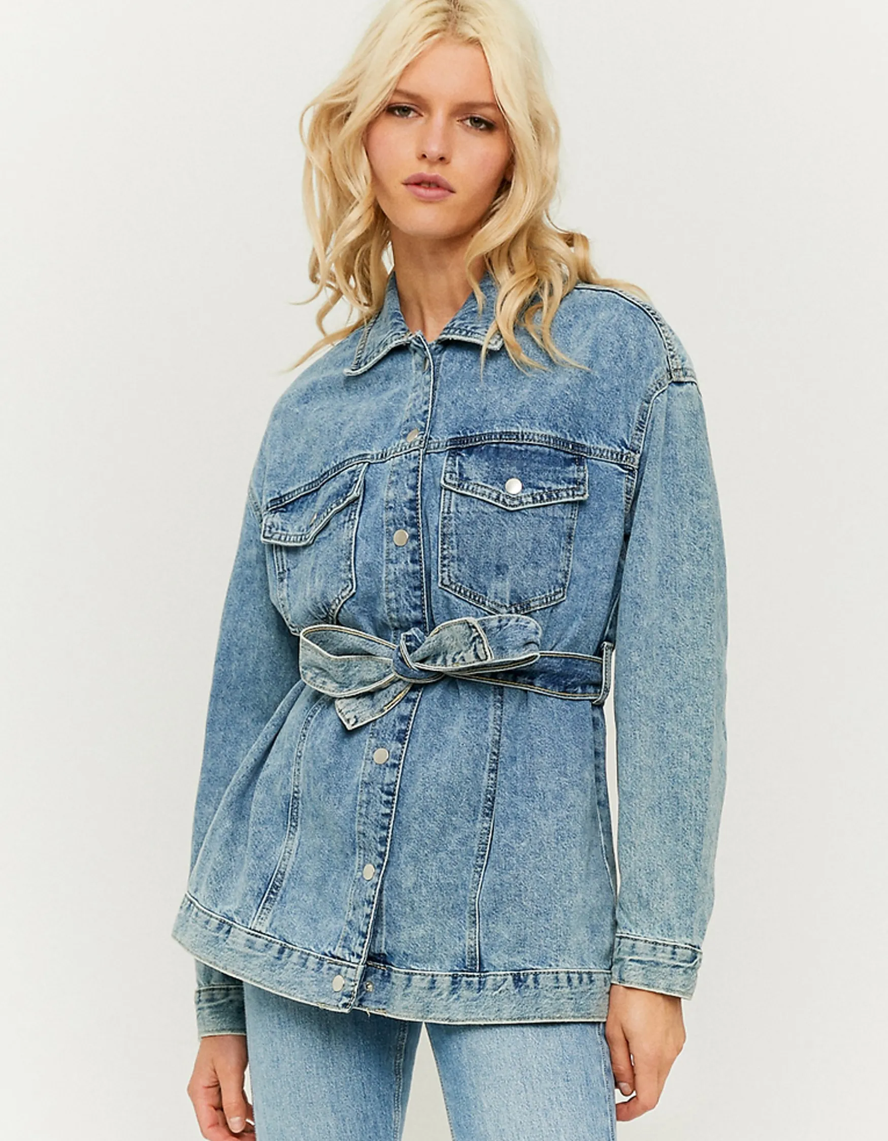 Tally Weijl e Denim-Jacke mit Gürtel^ Jacken