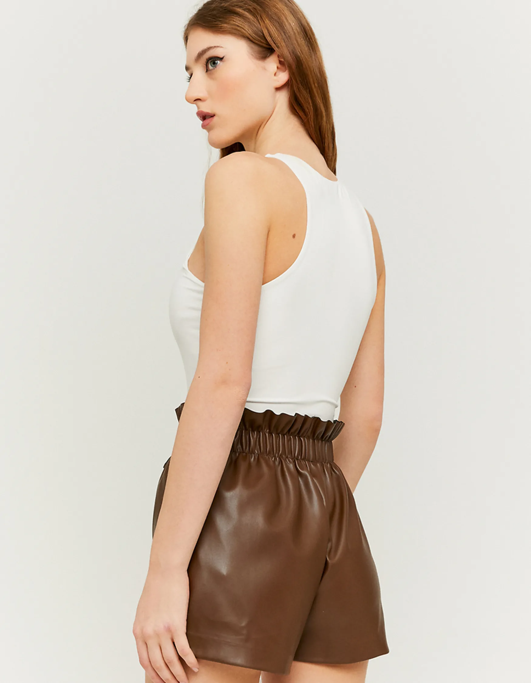 Tally Weijl High Waist Paperbag Shorts aus Kunstleder^ Shorts