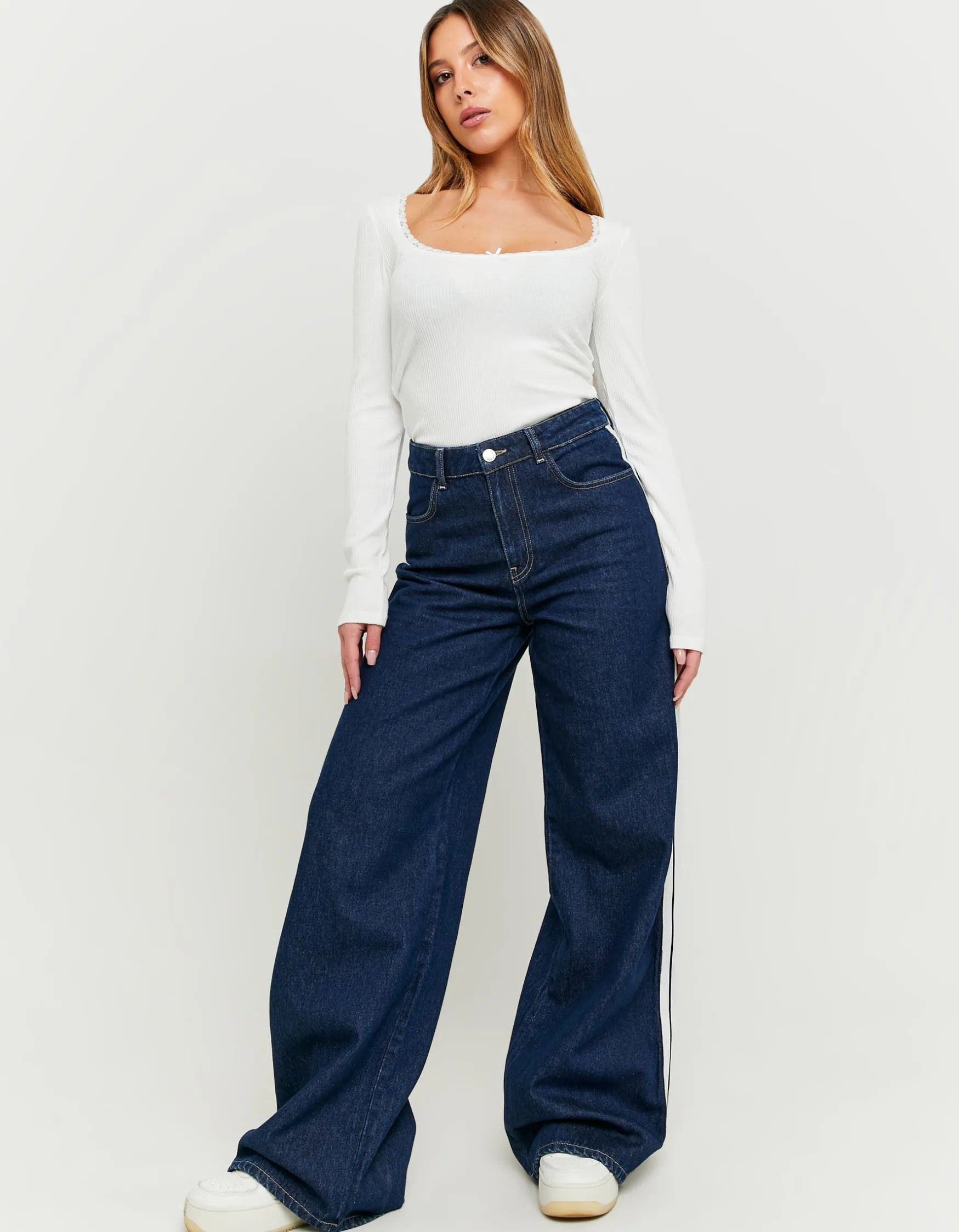 Tally Weijl High Waist Wide Leg Jeans mit Seitenbänder^ Jeans