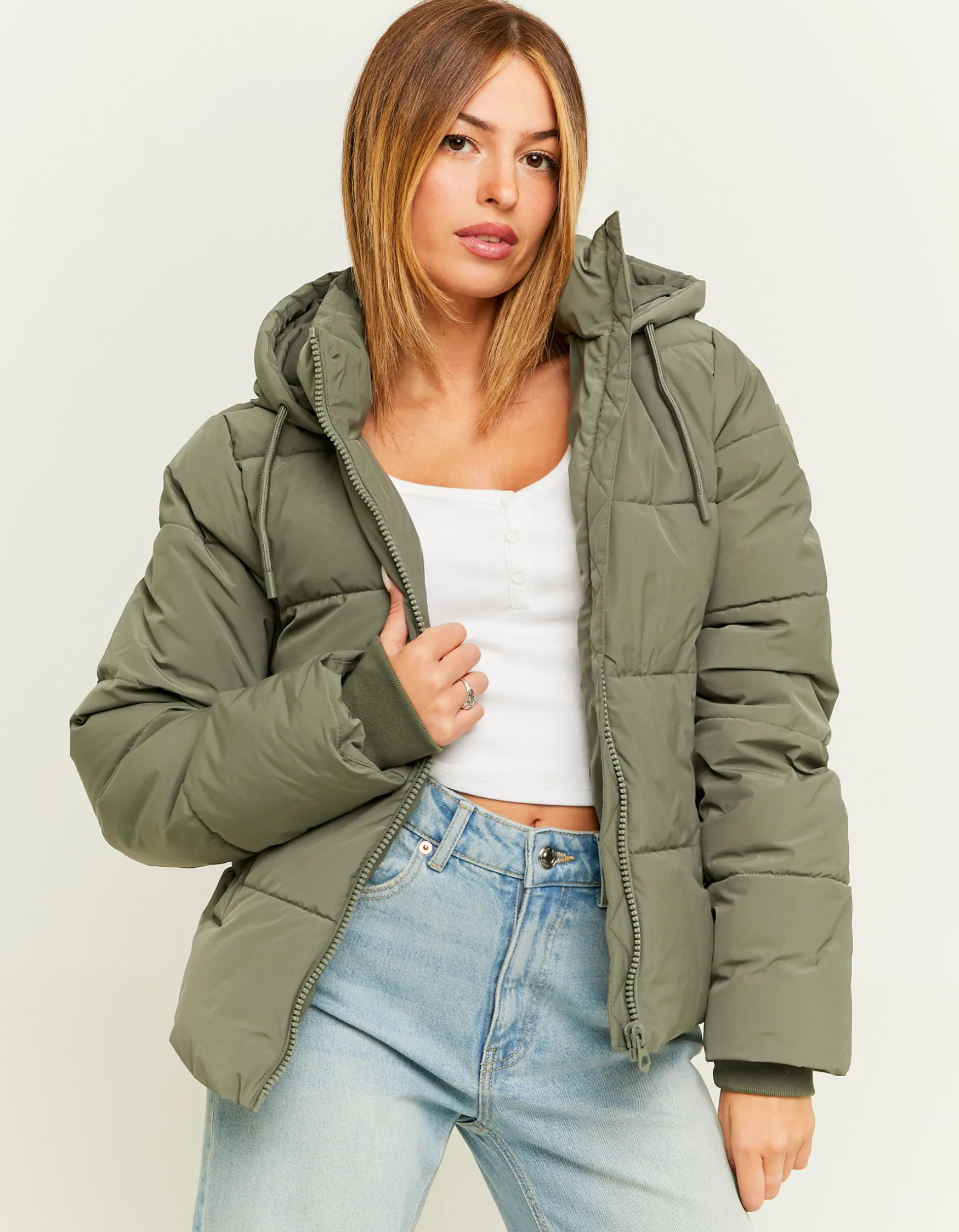 Tally Weijl Khakifarbene Pufferjacke^ Jacken