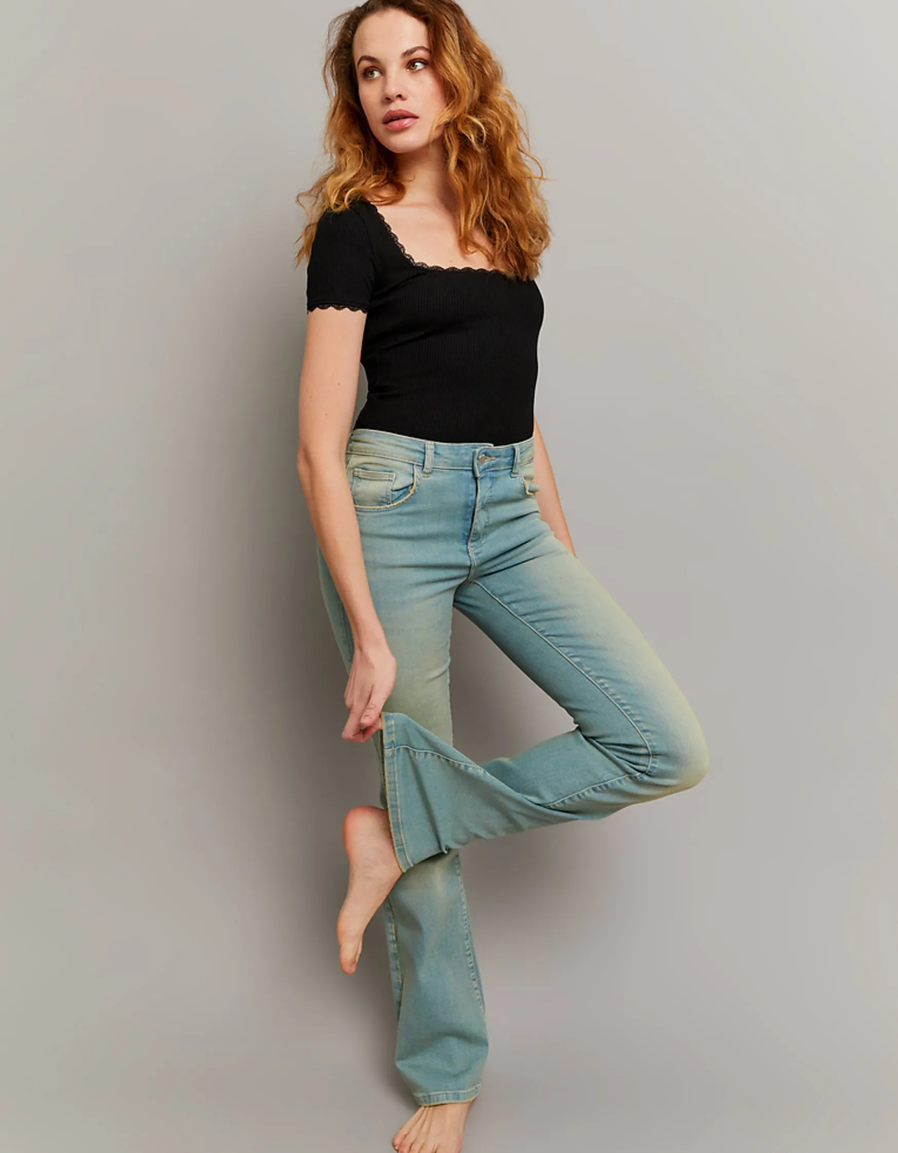 Tally Weijl Mid Waist Push Up Flare Jeans^ Jeans