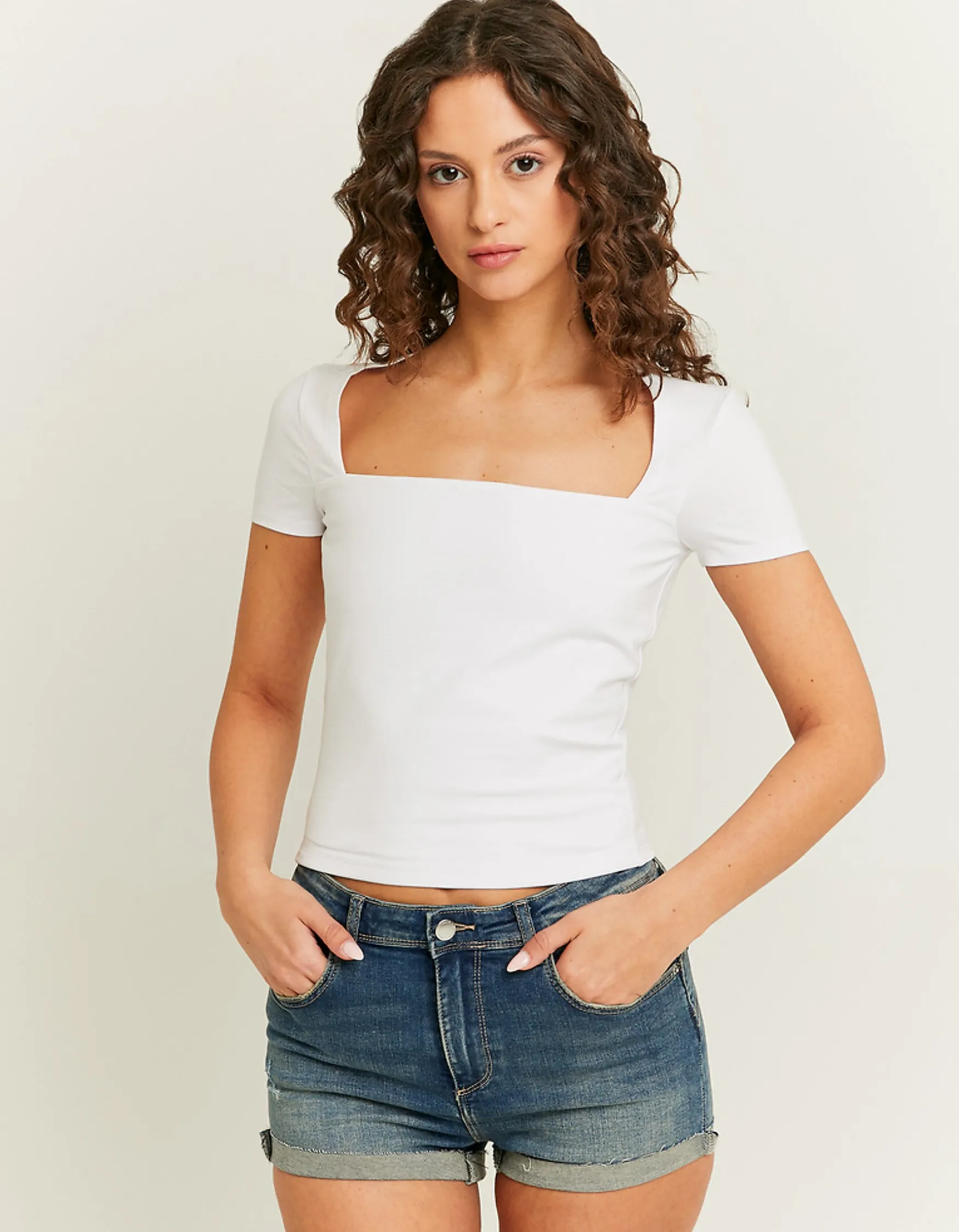 Tally Weijl Weisses Basic T-Shirt mit seitlichem^ Basic T-Shirts