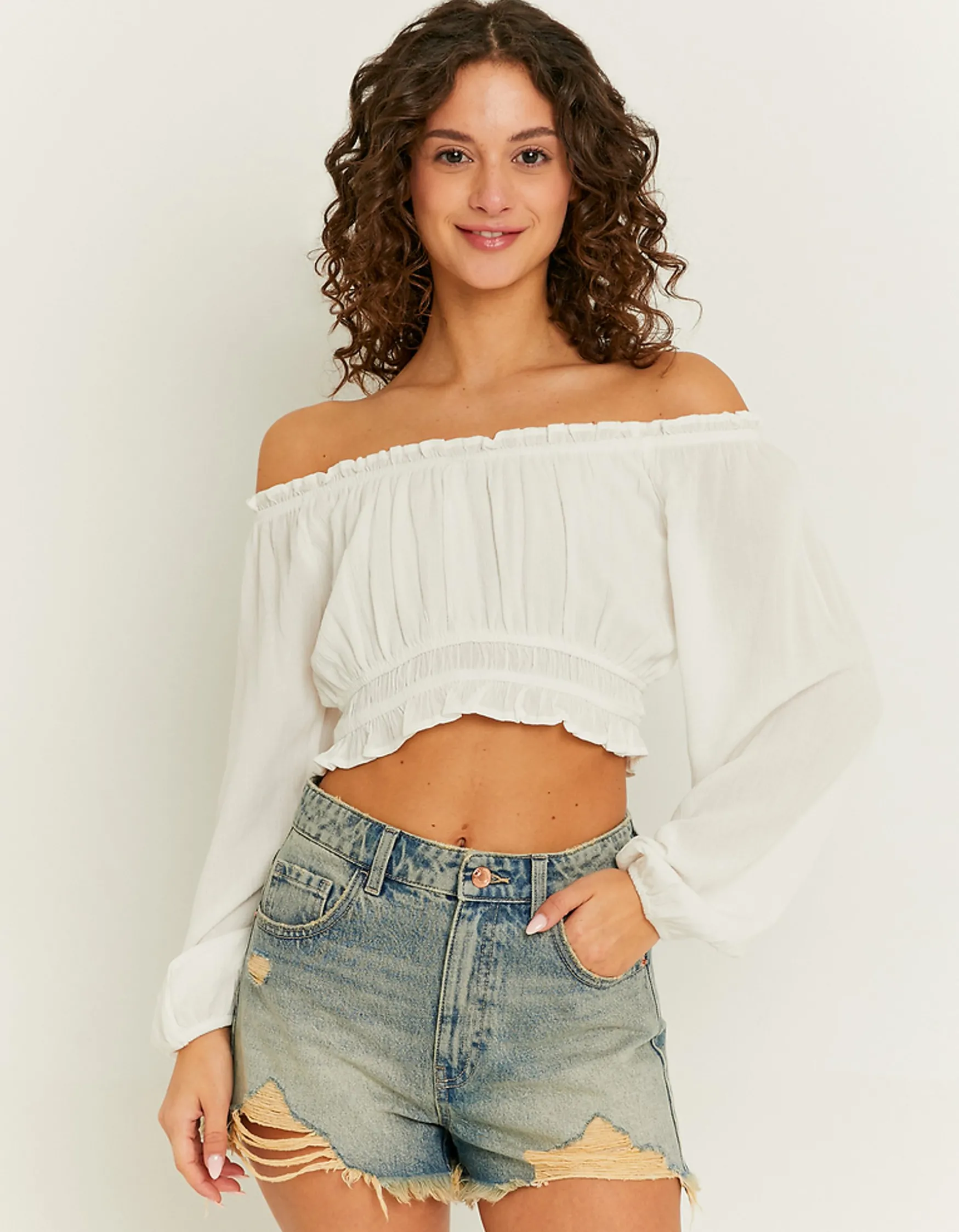 Tally Weijl Weisses Crop Top mit Rüschen^ Tops