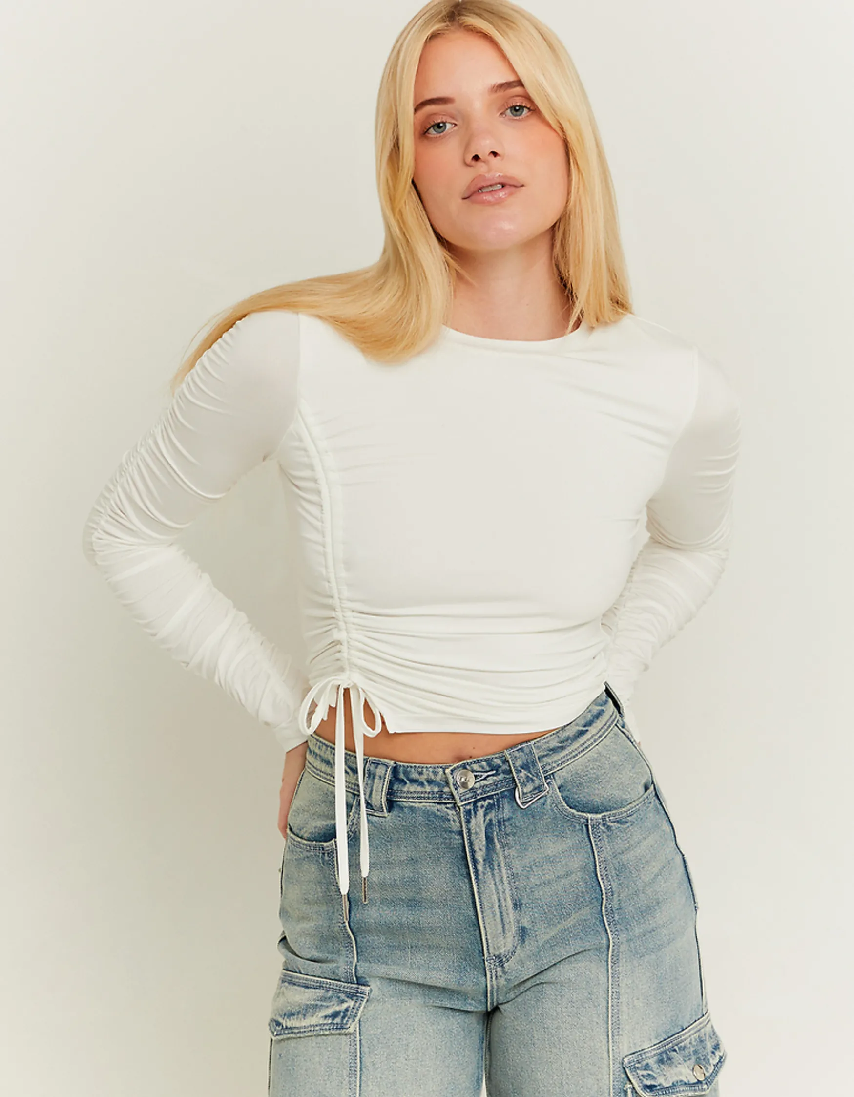 Tally Weijl Weisses Cropped Top mit Fancy Details^ Tops