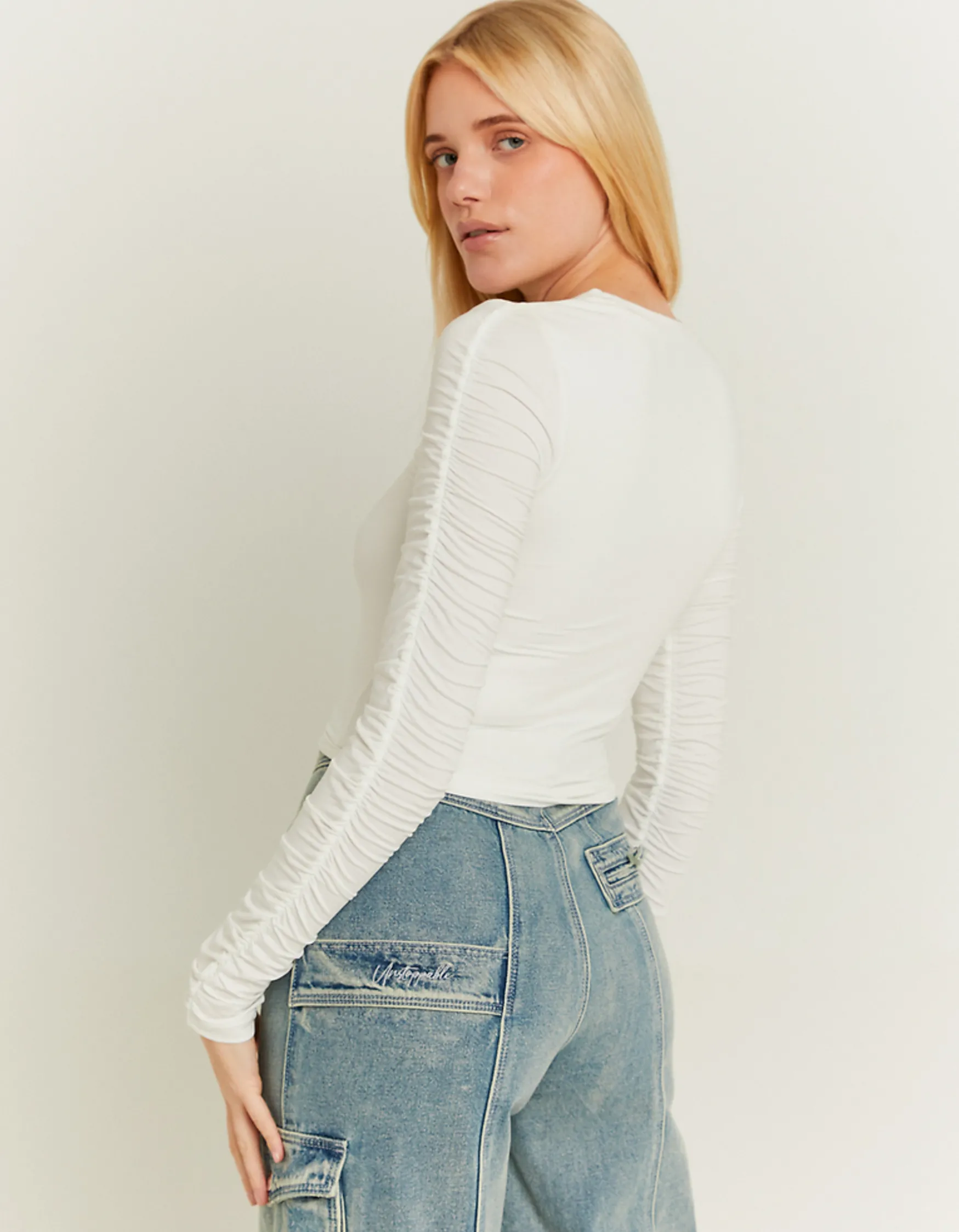 Tally Weijl Weisses Cropped Top mit Fancy Details^ Tops